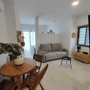 https://precioso-apartamento-cntrico.hotelsinnerja.org